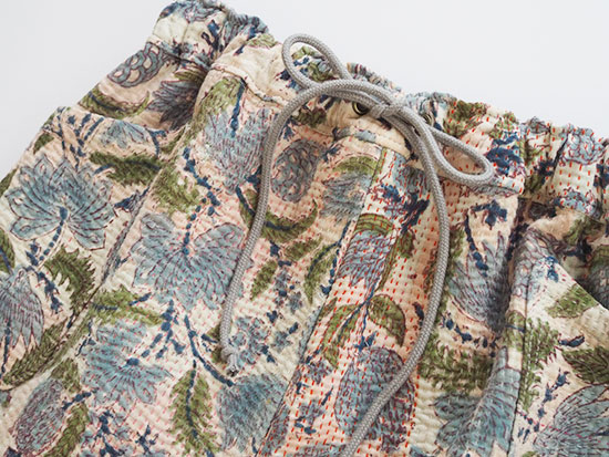 �I�[���h�����[�L���g�̃e�[�p�[�h�p���c