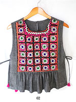 カッチ刺繡のギャザージレ