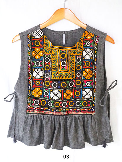 カッチ刺繡のギャザージレ