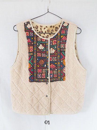 カッチ刺繡ボアベスト