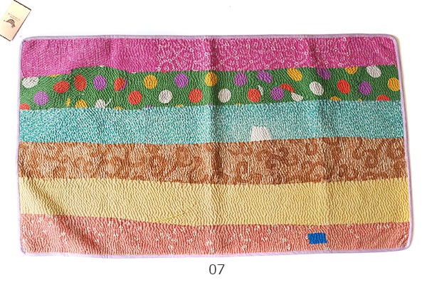 オールドラリーキルトスモールラグ